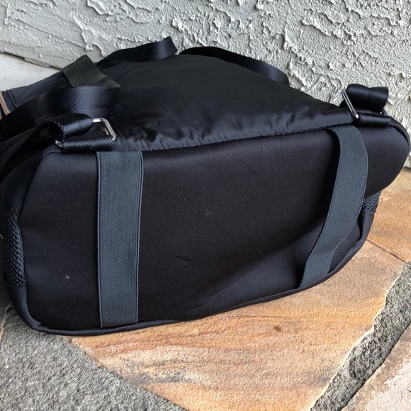 🆕 Stella & Dot Black Quilted Crush It Backpack - Picture 9 of 11